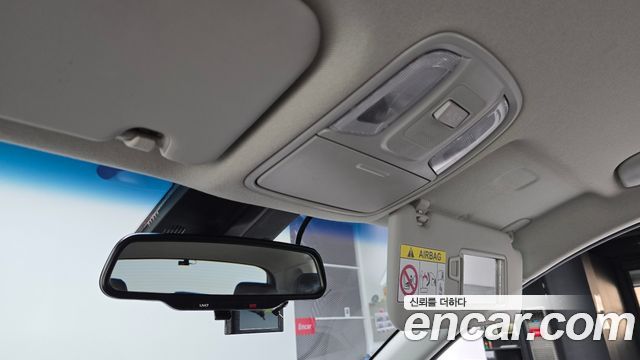 Kia Niro 1.6 HEV Luxury 2020 — фото 17