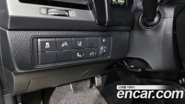 KG Mobility (SsangYong) Rexton Sports Khan Diesel 2.2 4WD Prestige 2021 — фото 14