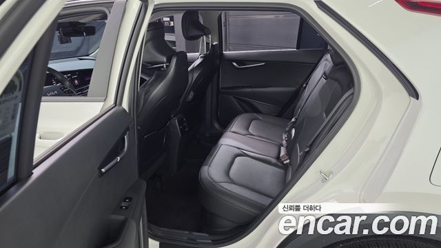 Kia Niro Prestige 2025 — фото 11