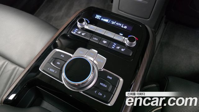 Genesis G90 3.8 AWD Premium Luxury 2022 — фото 19