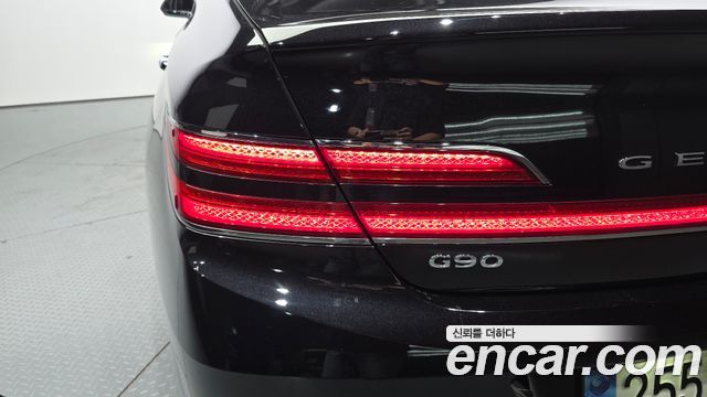 Genesis G90 3.8 AWD Premium Luxury 2022 — фото 23