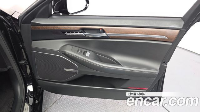 Genesis G90 3.8 AWD Premium Luxury 2022 — фото 24