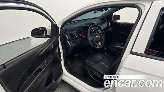 Chevrolet Spark LT 2022 — фото 15