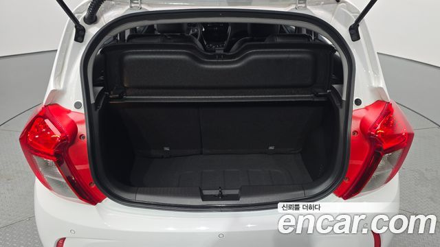 Chevrolet Spark LT 2022 — фото 22