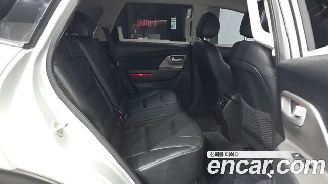 Kia Niro Plus Air 2023 — фото 12