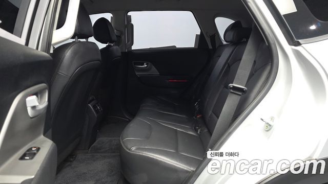 Kia Niro Plus Air 2023 — фото 26