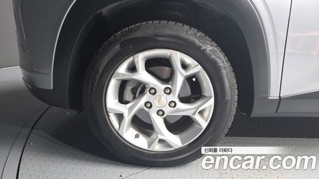 Chevrolet Trax Crossover 1.2 LT 2024 — фото 5