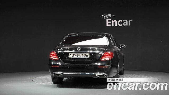Mercedes-Benz E-Class (W213) E200 Avantgarde 2018 — фото 4