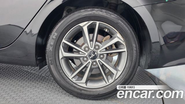 Kia K3 (II) 1.6 Prestige 2022 — фото 21