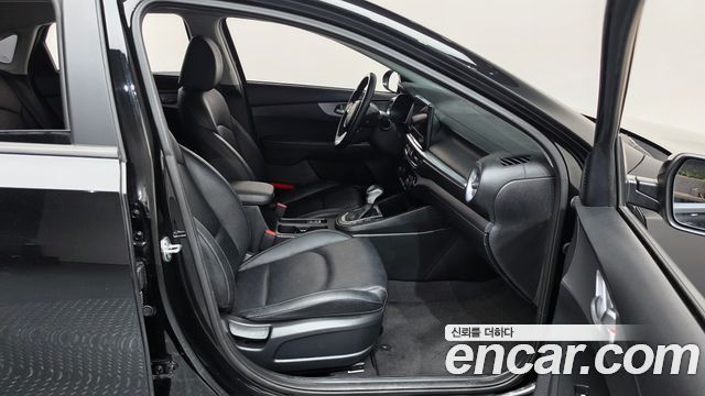 Kia K3 (II) 1.6 Prestige 2022 — фото 26