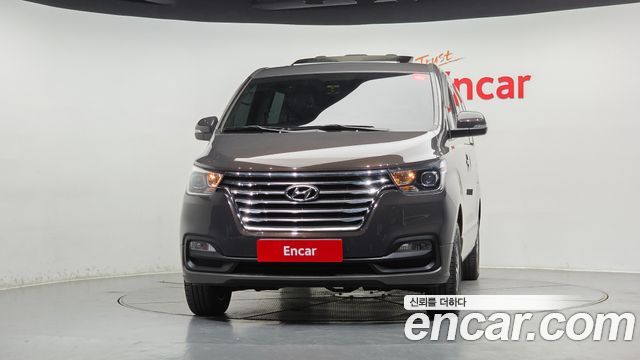 Hyundai Grand Starex 4WD Urban 9-Seater Exclusive 2019 — фото 3