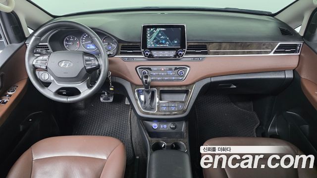 Hyundai Grand Starex 4WD Urban 9-Seater Exclusive 2019 — фото 7