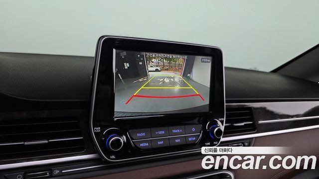 Hyundai Grand Starex 4WD Urban 9-Seater Exclusive 2019 — фото 15