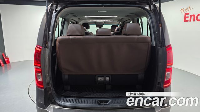 Hyundai Grand Starex 4WD Urban 9-Seater Exclusive 2019 — фото 20