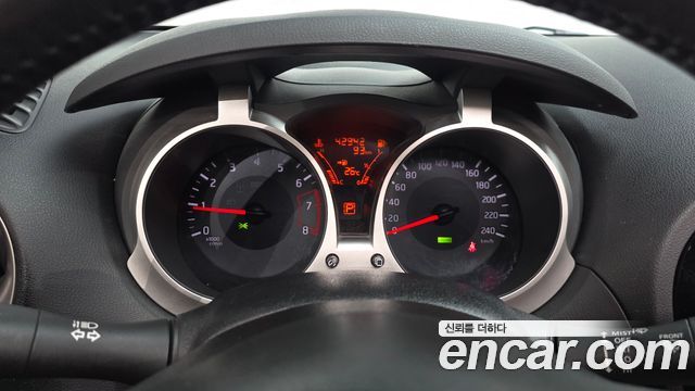 Nissan Juke 1.6 SV F15 2017 — фото 8