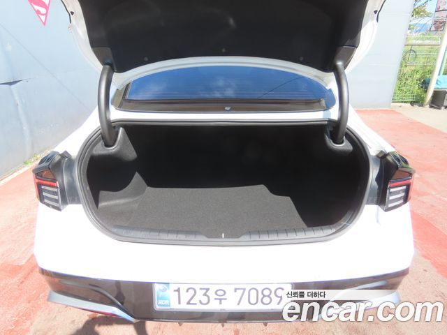 Hyundai Sonata The Edge (DN8) 2.0 Exclusive 2024 — фото 10