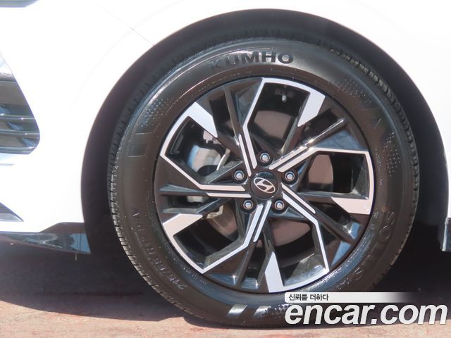 Hyundai Sonata The Edge (DN8) 2.0 Exclusive 2024 — фото 17
