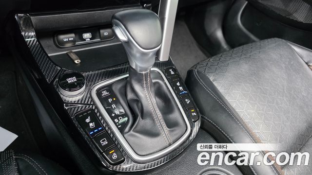 Kia Seltos Gasoline 1.6 Turbo 4WD Noblesse 2020 — фото 9