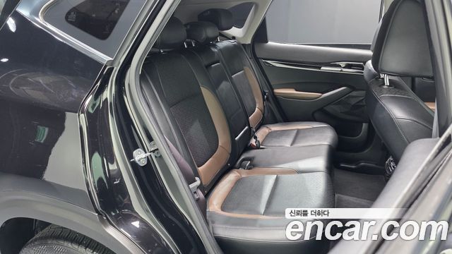 Kia Seltos Gasoline 1.6 Turbo 4WD Noblesse 2020 — фото 11
