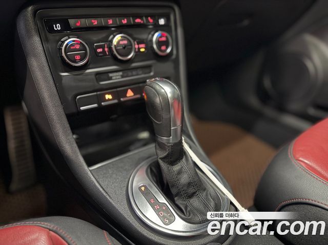 Volkswagen Beetle 2.0 TDI Premium 3rd 2013 — фото 16