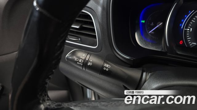 Renault Korea QM6 Diesel 4WD RE Signature 2017 — фото 30