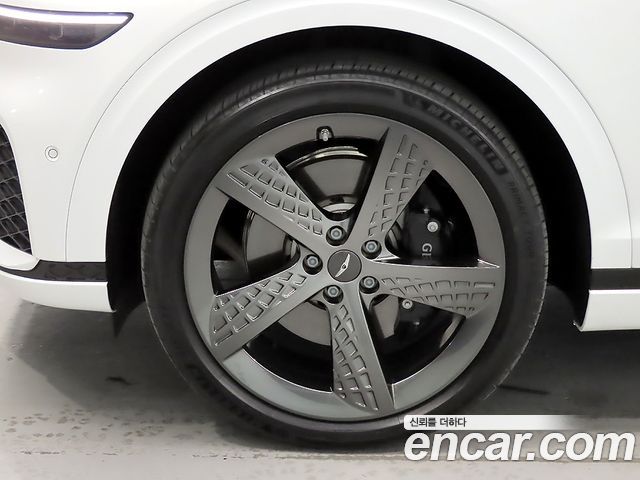 Genesis GV70 2.5T Gasoline AWD 2024 — фото 24