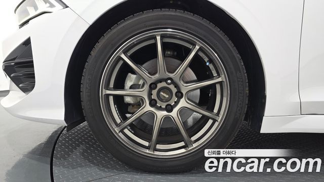 Kia K5 (III) 2.0 LPI Signature 2020 — фото 5