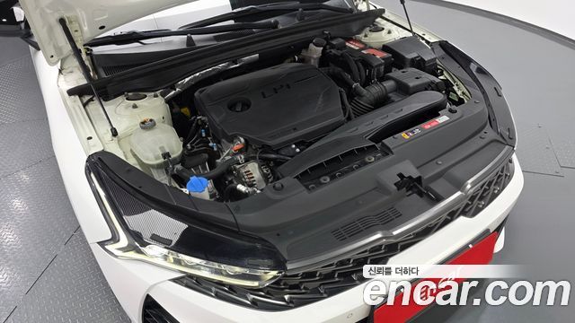 Kia K5 (III) 2.0 LPI Signature 2020 — фото 6