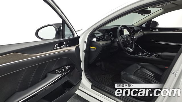Kia K5 (III) 2.0 LPI Signature 2020 — фото 10