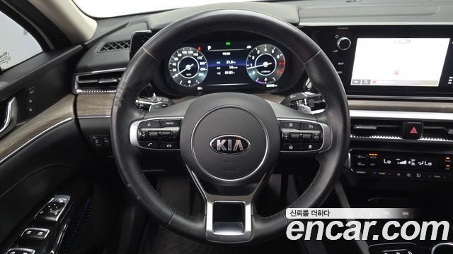 Kia K5 (III) 2.0 LPI Signature 2020 — фото 13