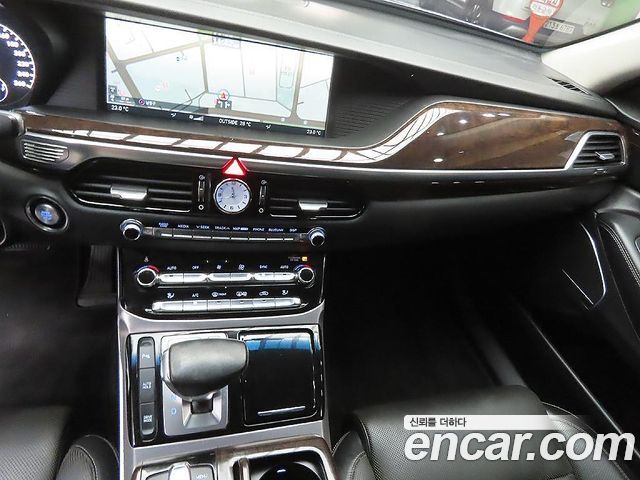 Genesis EQ900 3.8 GDI AWD Luxury 2017 — фото 9
