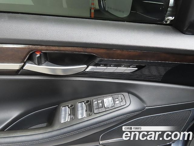 Genesis EQ900 3.8 GDI AWD Luxury 2017 — фото 16