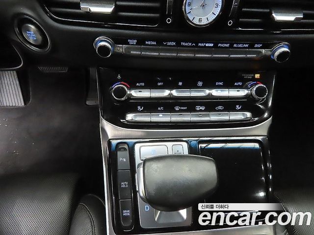 Genesis EQ900 3.8 GDI AWD Luxury 2017 — фото 18