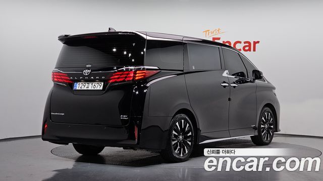 Toyota Alphard (IV) 2.5 HEV Executive AWD 2024 — фото 2
