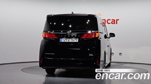 Toyota Alphard (IV) 2.5 HEV Executive AWD 2024 — фото 4