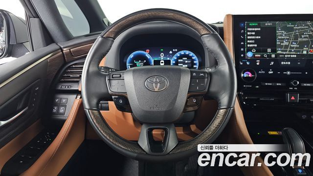 Toyota Alphard (IV) 2.5 HEV Executive AWD 2024 — фото 17