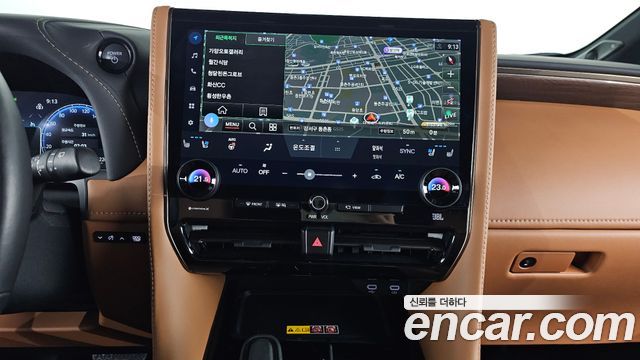 Toyota Alphard (IV) 2.5 HEV Executive AWD 2024 — фото 18