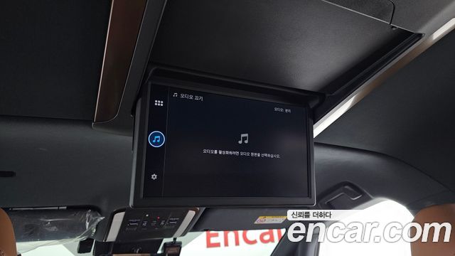 Toyota Alphard (IV) 2.5 HEV Executive AWD 2024 — фото 22