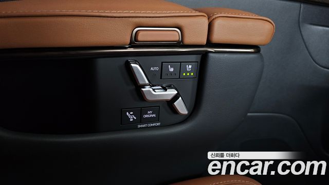 Toyota Alphard (IV) 2.5 HEV Executive AWD 2024 — фото 23