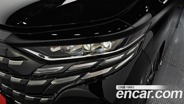 Toyota Alphard (IV) 2.5 HEV Executive AWD 2024 — фото 28