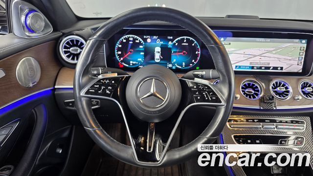 Mercedes-Benz E-Class (W213) E220d 4MATIC Exclusive 2022 — фото 13