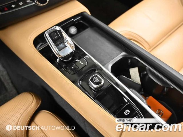 Volvo XC90 (II) B6 Ultimate Bright 2023 — фото 9