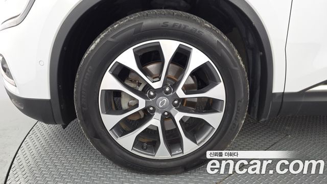 Renault Korea QM6 Diesel 2WD RE Signature 2017 — фото 5