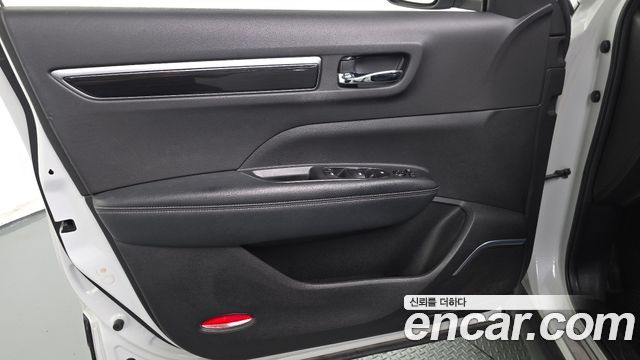 Renault Korea QM6 Diesel 2WD RE Signature 2017 — фото 24