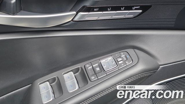 Genesis EQ900 5.0 GDI AWD Prestige 2016 — фото 13