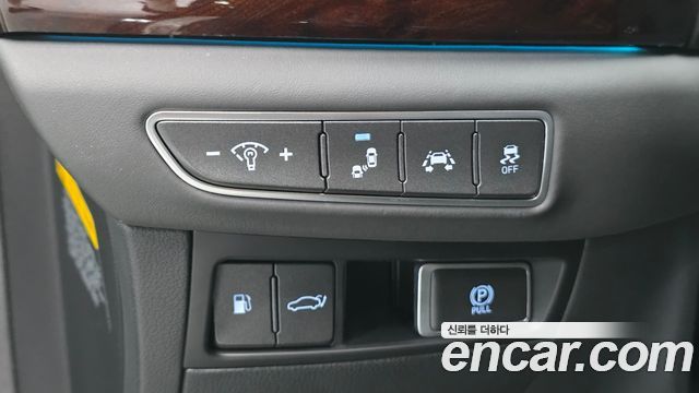 Genesis EQ900 5.0 GDI AWD Prestige 2016 — фото 15