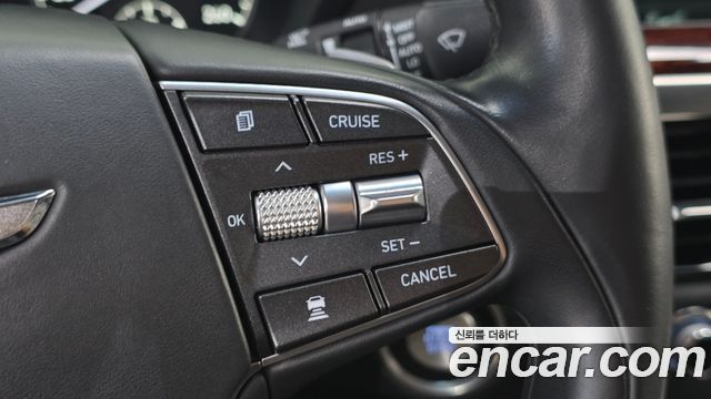 Genesis EQ900 5.0 GDI AWD Prestige 2016 — фото 17