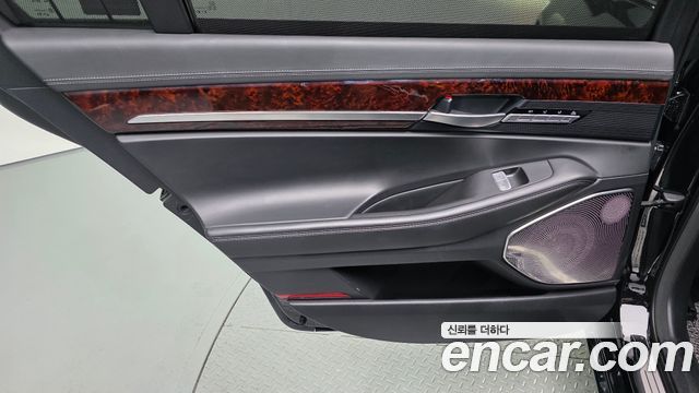Genesis EQ900 5.0 GDI AWD Prestige 2016 — фото 25