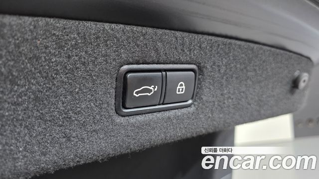 Genesis EQ900 5.0 GDI AWD Prestige 2016 — фото 35