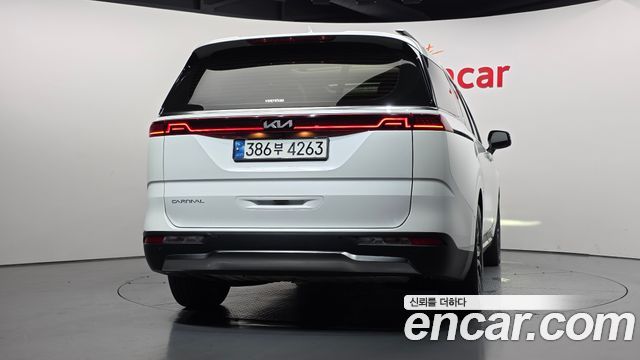 Kia Carnival (IV) Diesel 7-Seater Signature 2023 — фото 4
